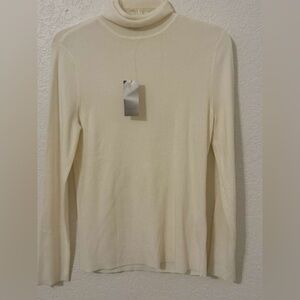 New Chico's Cream Turtleneck Soft Light Sweater Size Medium